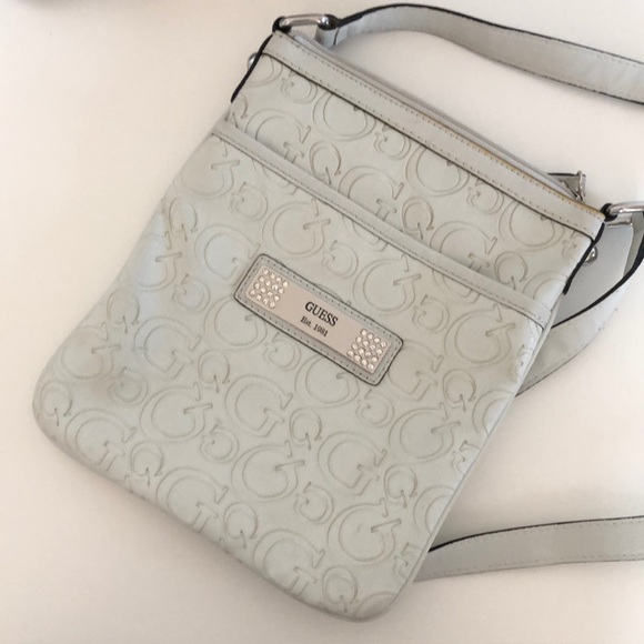 Guess Crossbody Bag - Picture 1 of 5